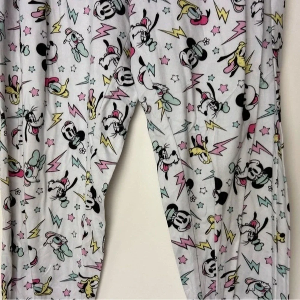 Disney Micky Minnie & Characters on White Pajama Pants‎ Medium - Picture 5 of 15